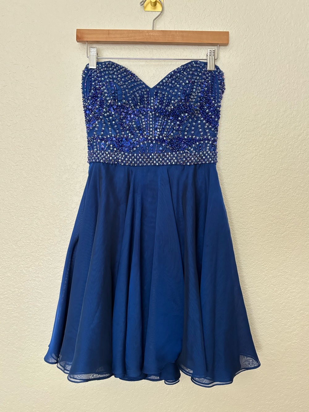 Sherri Hill Royal Blue Beaded Strapless Sweetheart Dress Size 4